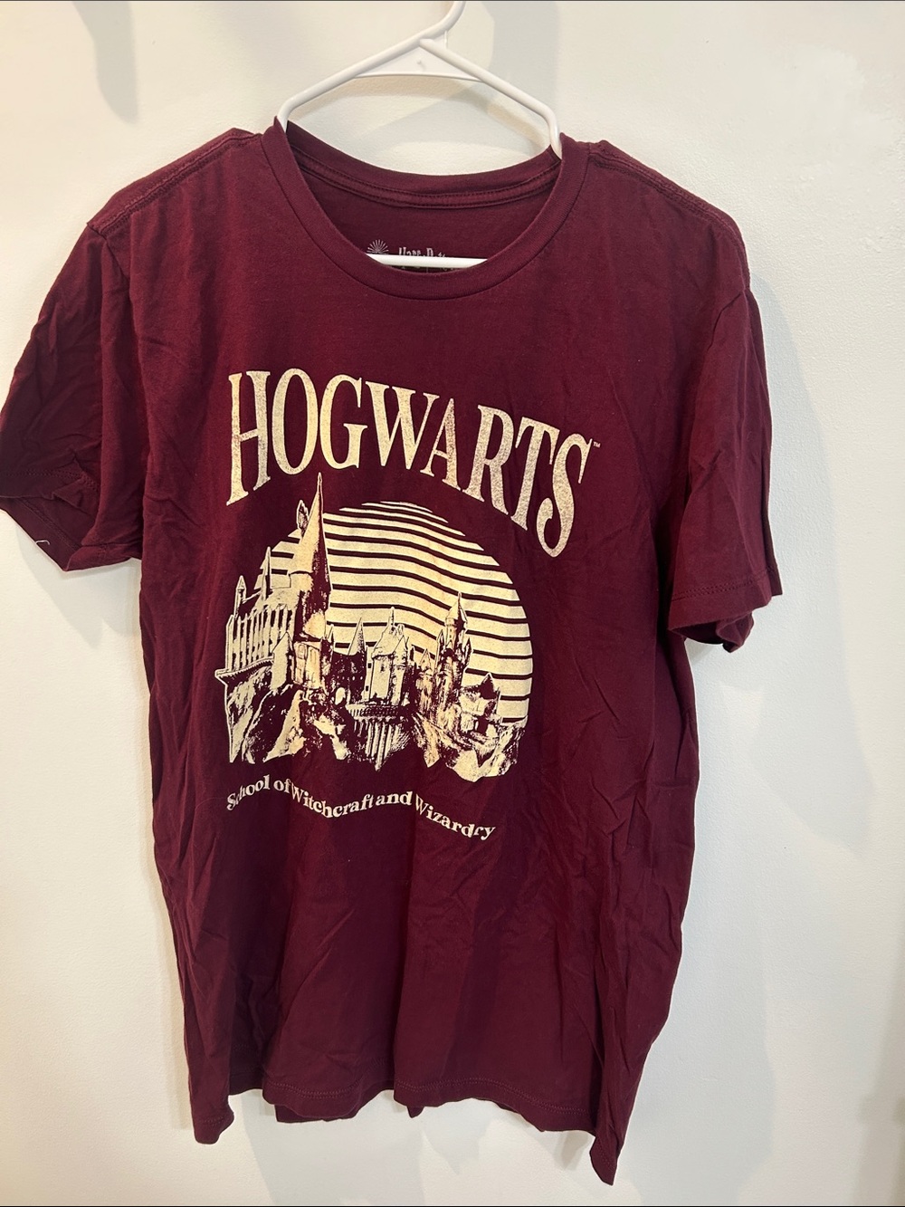 Hogwarts Short Sleeve Tee - Maroon & Cream